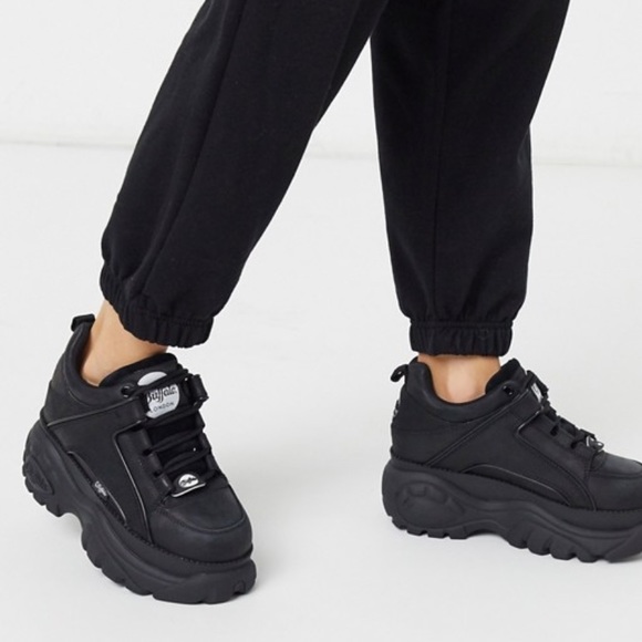 buffalo london classic lowtop platform trainers in black
